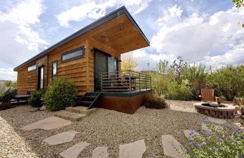 Escalante Maison | Escalante Escapes Moon Lily- Bunk Escape