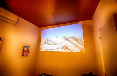 Saint-Ambroix Appartement | Escapade - Ciné privé, balnéo et jardin