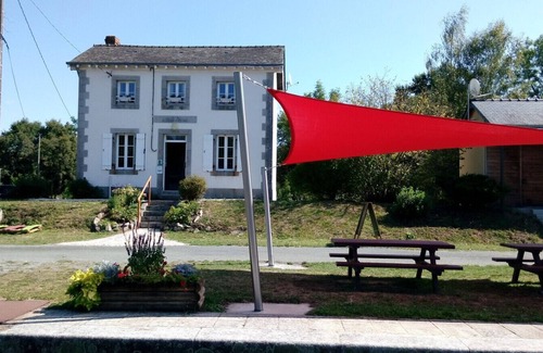 Sace Maison | Escapade en bord de rivière La Mayenne