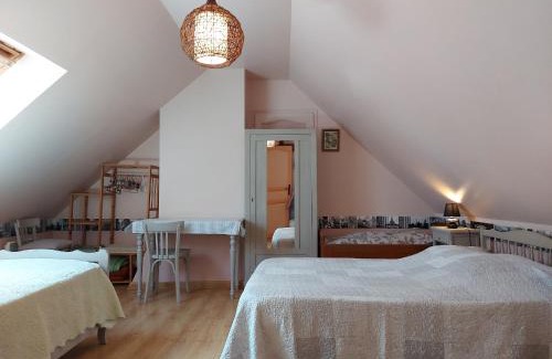 Mezieres-au-Perche Maison | Escapade en longère avec jardin au bord de l'Ozanne, Dangeau, 6 pers. - FR-1-581-25