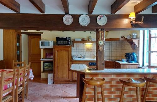 Mezieres-au-Perche Maison | Escapade en longère avec jardin au bord de l'Ozanne, Dangeau, 6 pers. - FR-1-581-25