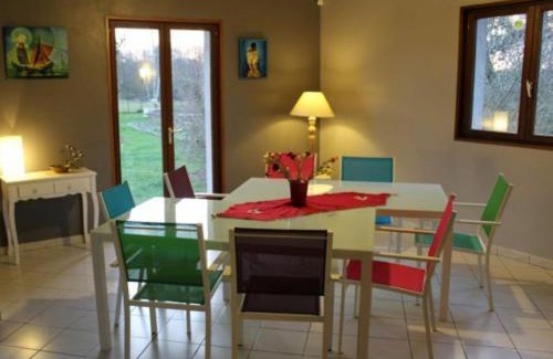 Benamenil Maison | Escapade nature : maison indépendante avec grand jardin, cheminée et activités à proximité - FR-1-584-4