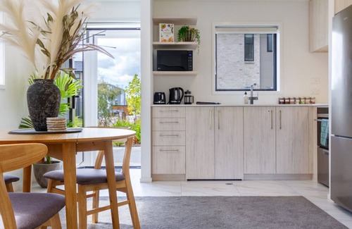Upper Riccarton Maison | Escape at the park: 1 bed 1 bath w/carpark