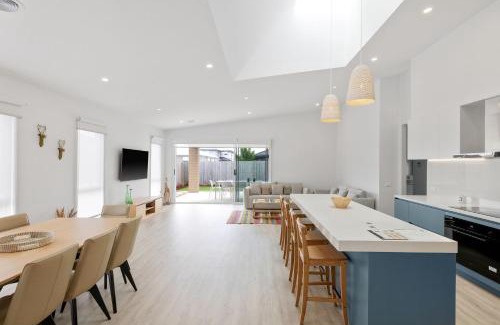 Coronet Bay Maison | Escape by the Bay