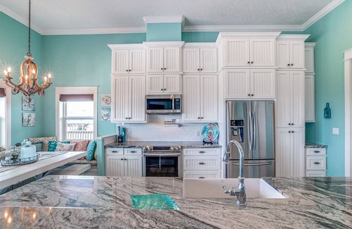 Port Bolivar Maison | Escape | Gulf Views | Tiki Bar | Sleeps 14