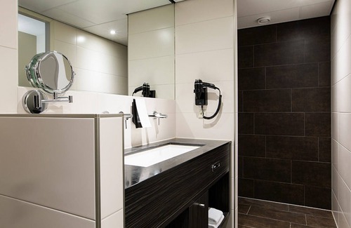 Berg en Dal Hôtel | Escape to Nature | Scenic Hotel Room with Views of the Dutch Forest!