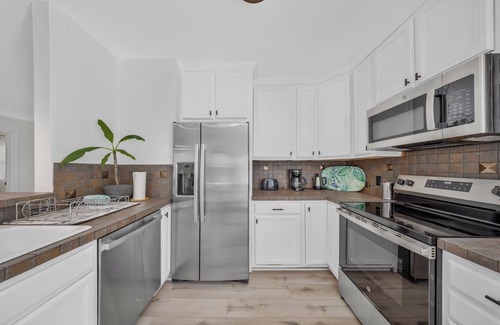 Poinsettia Heights Maison | Escape to Newly Remodeled Home in Fort Lauderdale