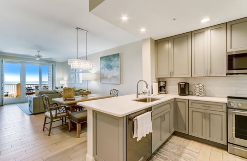 Amelia City Copropriété | Escape to Paradise Luxury Condo by Guest Cottage