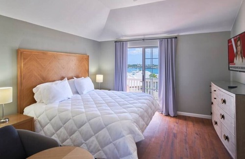 St. George's Cottage | "Escape to Serenity: Stunning Harbour View Cottage"