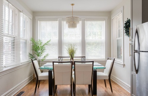 Central West End Appartement | Évadez-vous dans cette retraite urbaine dans un emplacement privilégié!