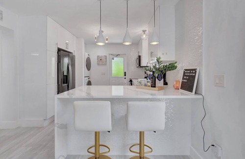 Delray Beach Maison | Escape to Your Beachside Oasis – Mid-Century Modern Meets Coastal Luxury