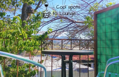 Guachipelin Appartement | Escazú Container Studio #3. Great View & Location!