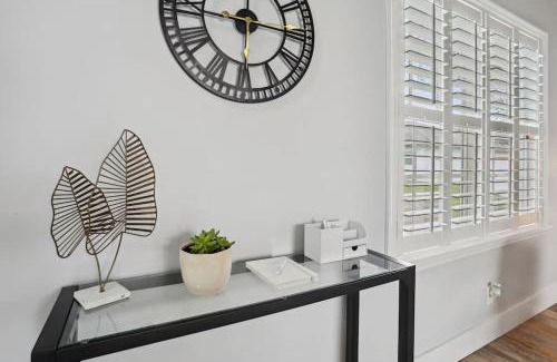 Lake Clarke Shores Maison | Escondida Drive - Minimum 3 Night Stay