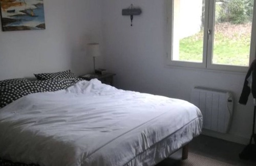 Bout des paves-Chene des Anglais Maison | Eseka appart situer près de plusieurs commodité