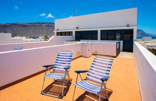 Caleta de Sebo Maison | Eslanzarote El Ancla House, wifi, Sea views