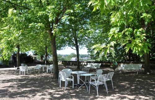 Nevers Lit Et Petit-Déjeuner | Espace Bernadette Soubirous Nevers