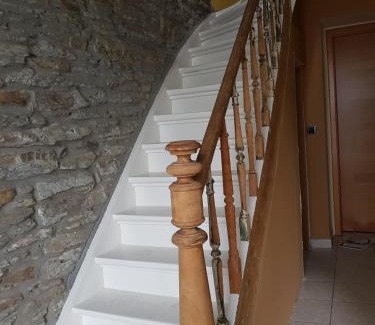 Vaux-sur-Sure Maison | Espace Cosmos