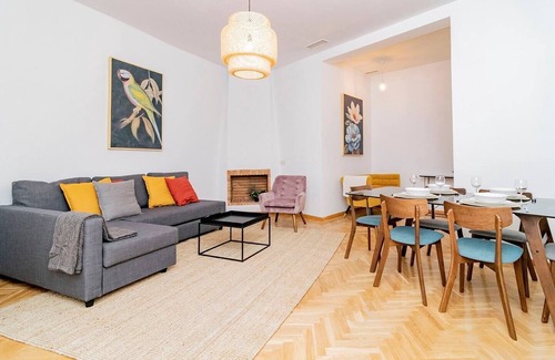 Chueca Appartement | Espectacular Apto. Centro de Madrid C/Infantas 3-6