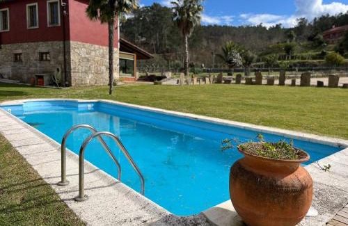 A Caniza Maison | Espectacular casa gallega con piscina