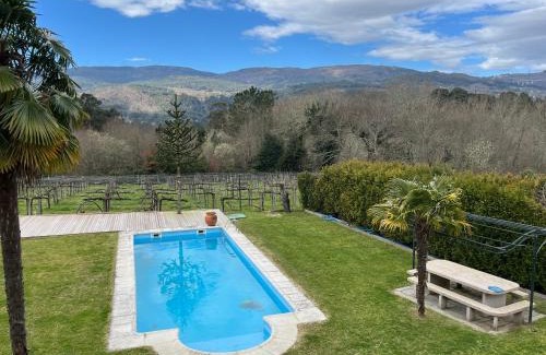 A Caniza Maison | Espectacular casa gallega con piscina