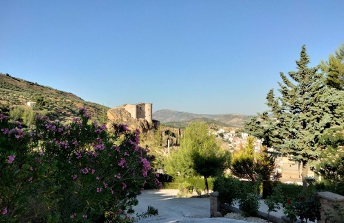 Huelma Maison | Espectacular y Acogedor Alojamiento Rural La Viña del Cerezo