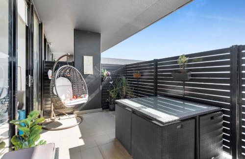 Essendon North Maison | Essendon North Sanctuary by Ready Set Stay
