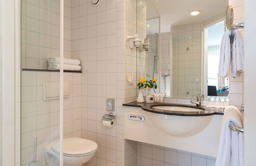 Adlershof Hôtel | Essential by Dorint Berlin-Adlershof