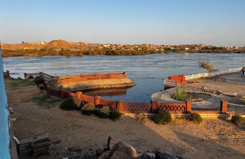Aswan Lit Et Petit-Déjeuner | Essi ka