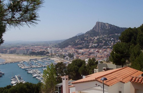 Torroella de Montgri Villa | Estartit, Maison typique indépendante en bord de mer, piscine privée, jardin