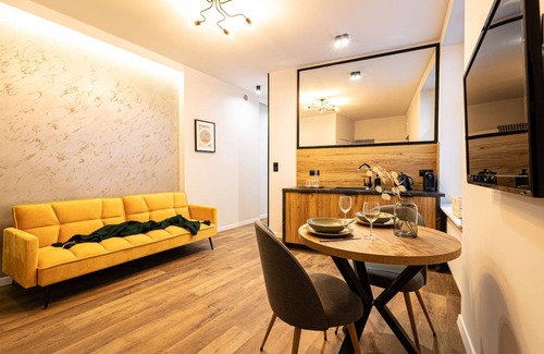 Stare Miasto Appartement | Estrella 10 Tw j Drugi dom Komfort w Historycznym Centrum