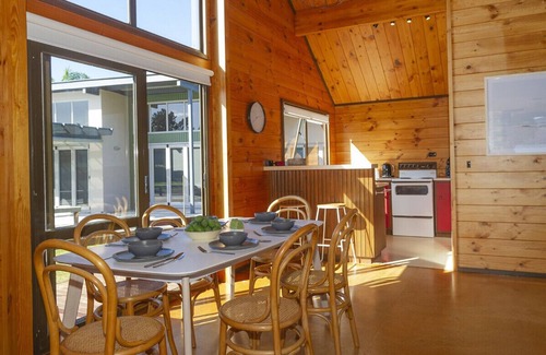 Pauanui Cottage | Estuaire Escape - Pauanui Holiday Home