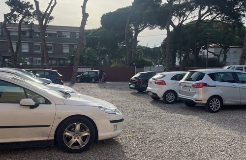 Castelldefels Appartement | Estudio Reformado Totalmente Equipado a 100 Metros de la Playa con Piscina