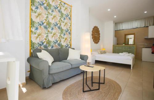 Los Tilos Appartement | Estudio urbano reformado