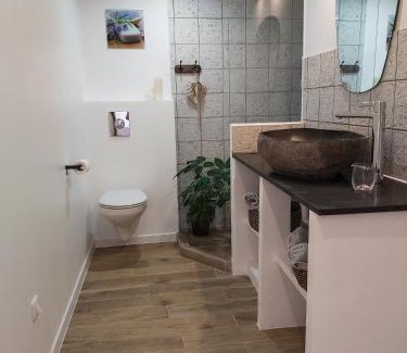 Saint-Cezaire-sur-Siagne Lit Et Petit-Déjeuner | Etoilevacances Chambres d hotes Campagne en Lavande