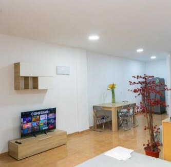 Numancia Appartement | EV4 Hakuna Loft 4PAX metro
