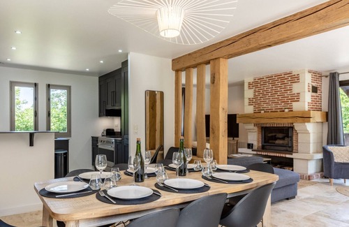 Equemauville Villa | Eva Home | Magnifique villa avec jardin | 10 pers