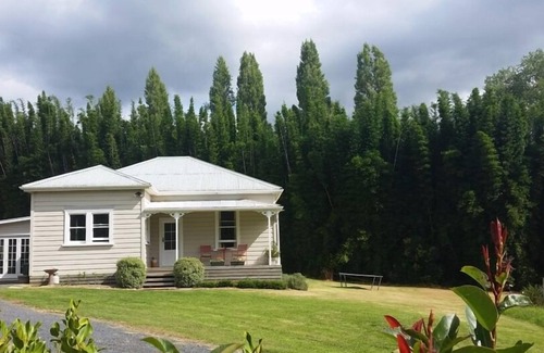 Pakaraka Cottage | Cottage d'Eva - dans le milieu de partout!