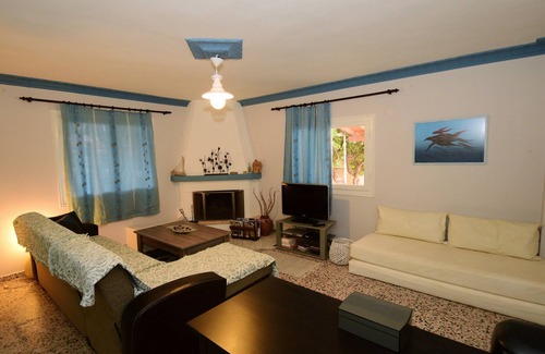 Evrostina Cottage | Maison d'Evagelia près de la plage près de la montagne