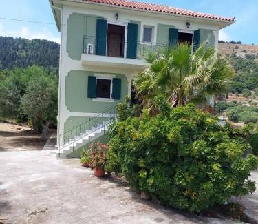 Parisata Maison | Evaggelatos Cottage