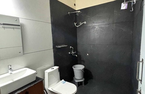 Subrahmanya Hôtel | Evara Enclave Residency