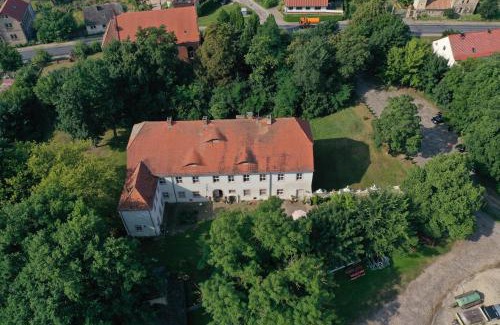 Neuenhagen Maison | Event- Kultur & B&B Kunst Schloss Neuenhagen Übernachten im Denkmal