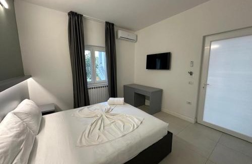 Lezhe Hôtel | Evergreen Laguna Vain-Lezhe