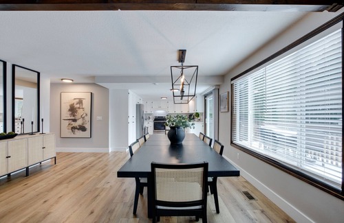 Ellsworth Maison | Evergreen Retreat - Large 6 Bedroom Home