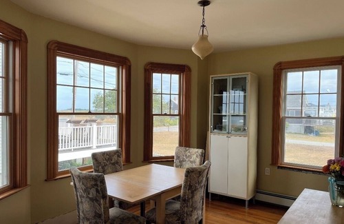 Hull Maison | Every window has an ocean view
