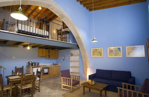Psematismenos Appartement | Evkarpos Country House