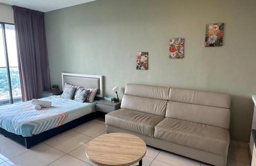 Bangi Sentral Appartement | Evo Green Tea 25 with Netflix