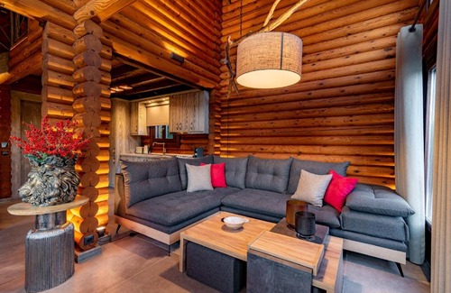 Karpenisi Appartement | Evritos Villas & Suites with pool