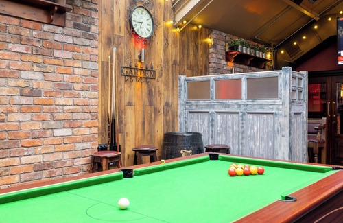 Carlow Appartement | Ewings Bar & Self-Catering Accommodation