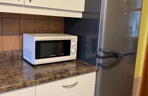 Custom House Appartement | EXCEL 5 min 3bdr House HOT TUB parking WIFI Kitchen O2
