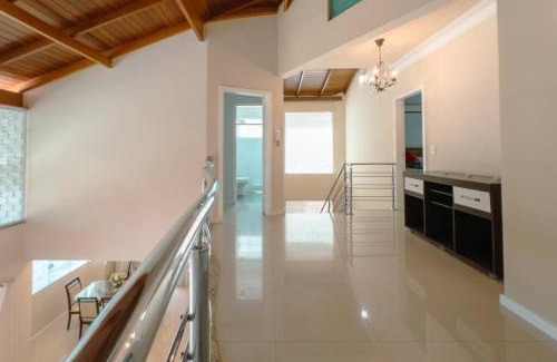 Maringa Maison | Excelente Casa Parque do Ingá - JA217